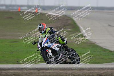 media/Nov-29-2025-TrackDaz (Sat) [[10ae2d9bce]]/B Group/Session 3 (Outside Grapevine)/